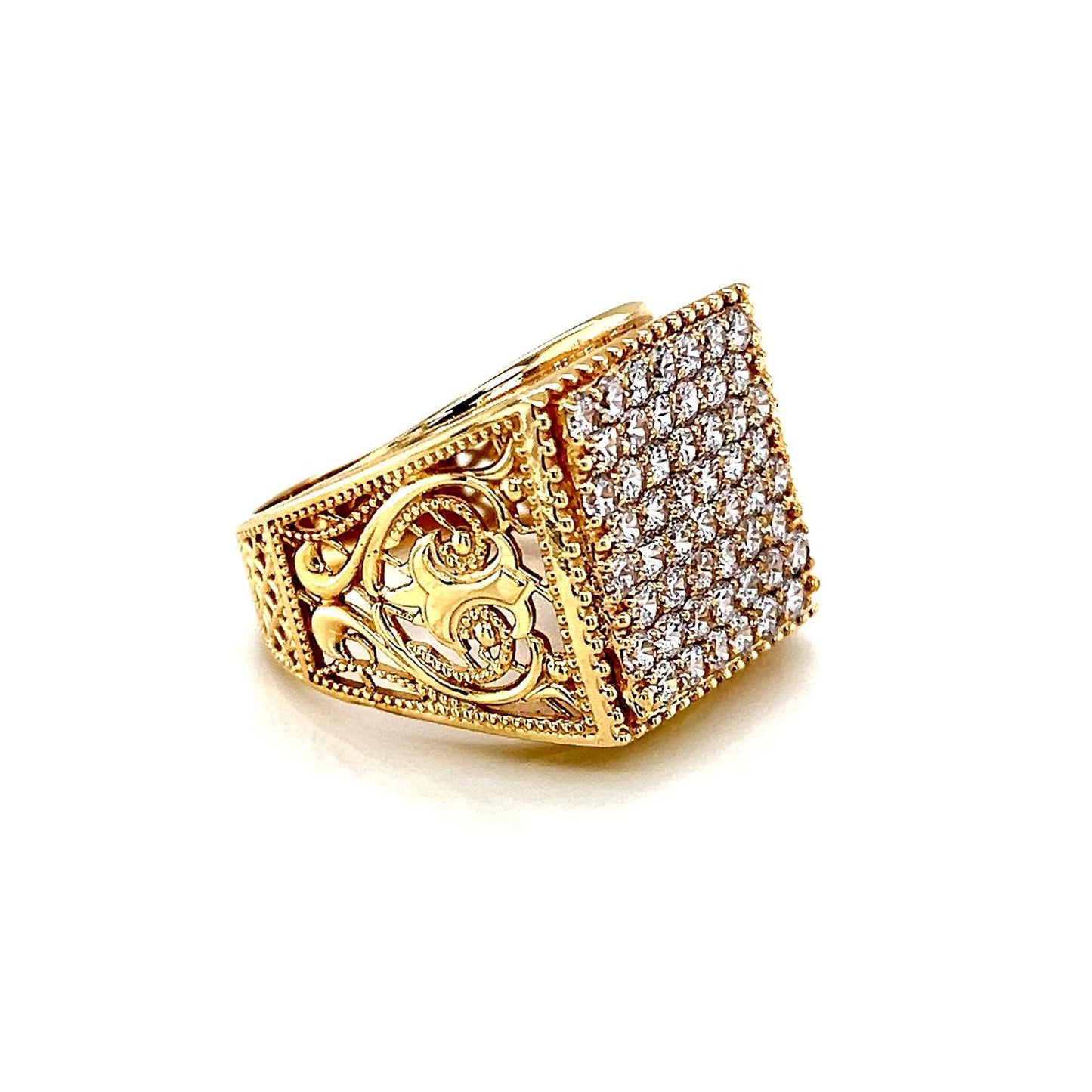 Men's Elegant Diamond Gold Ring