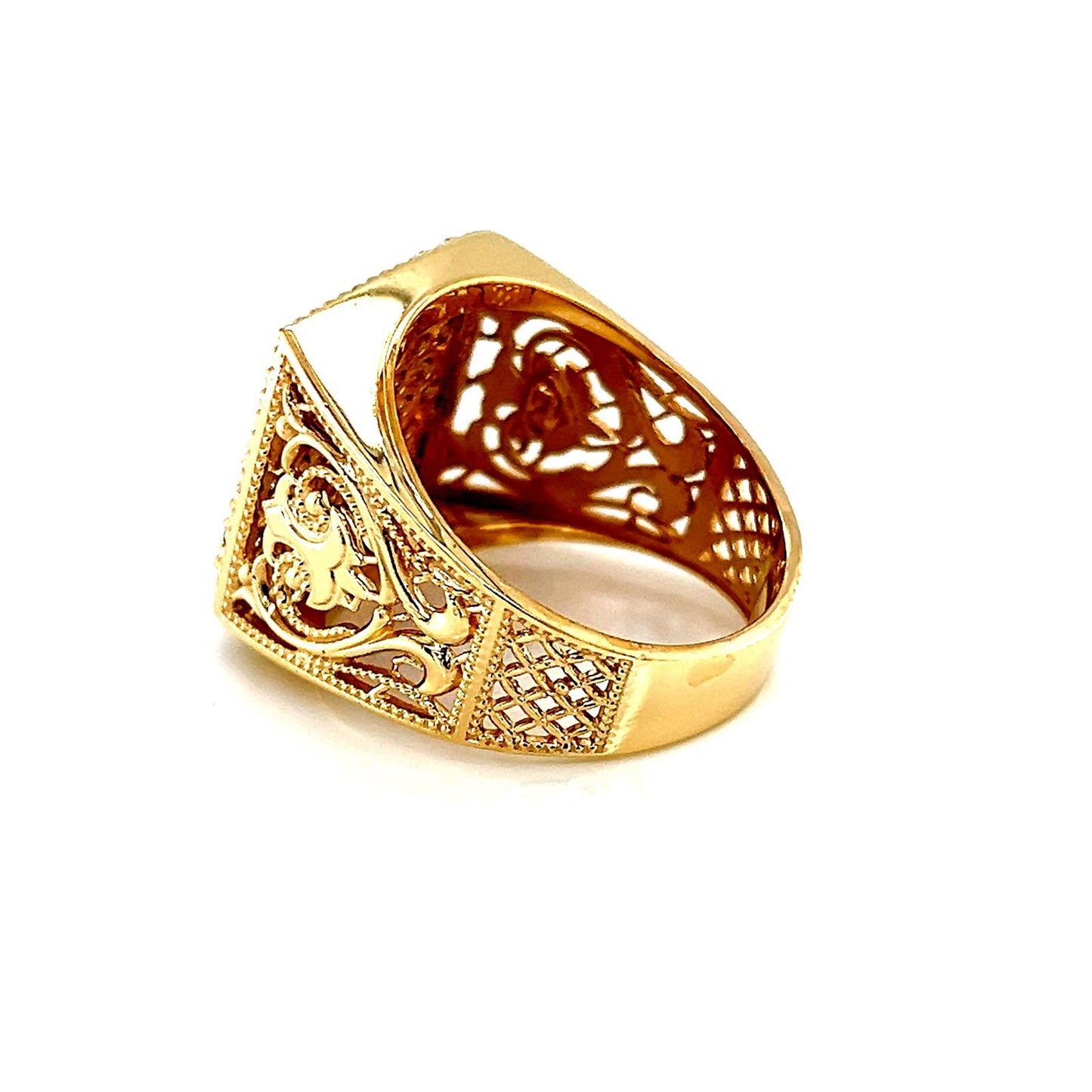 Men's Elegant Diamond Gold Ring